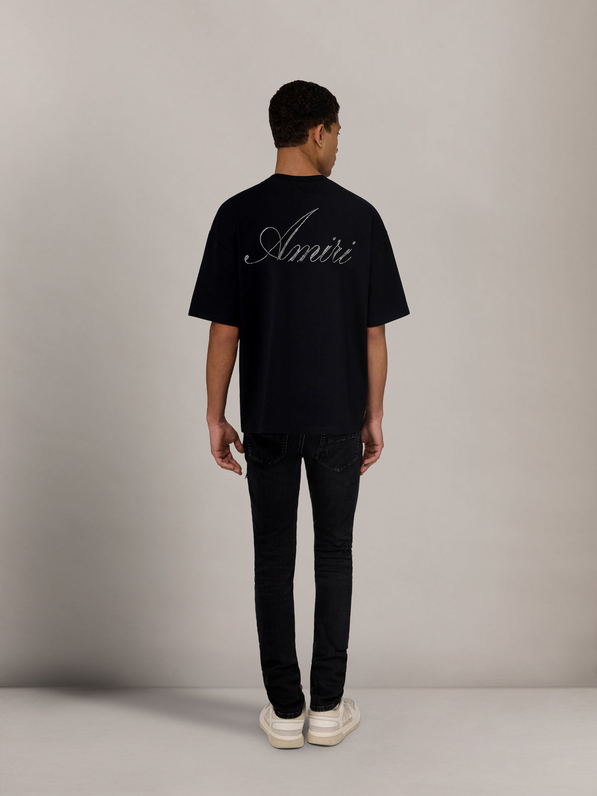 AMIRI CRYSTAL AMIRI SCRIPT OVERSIZED TEE BLACK — vista 4