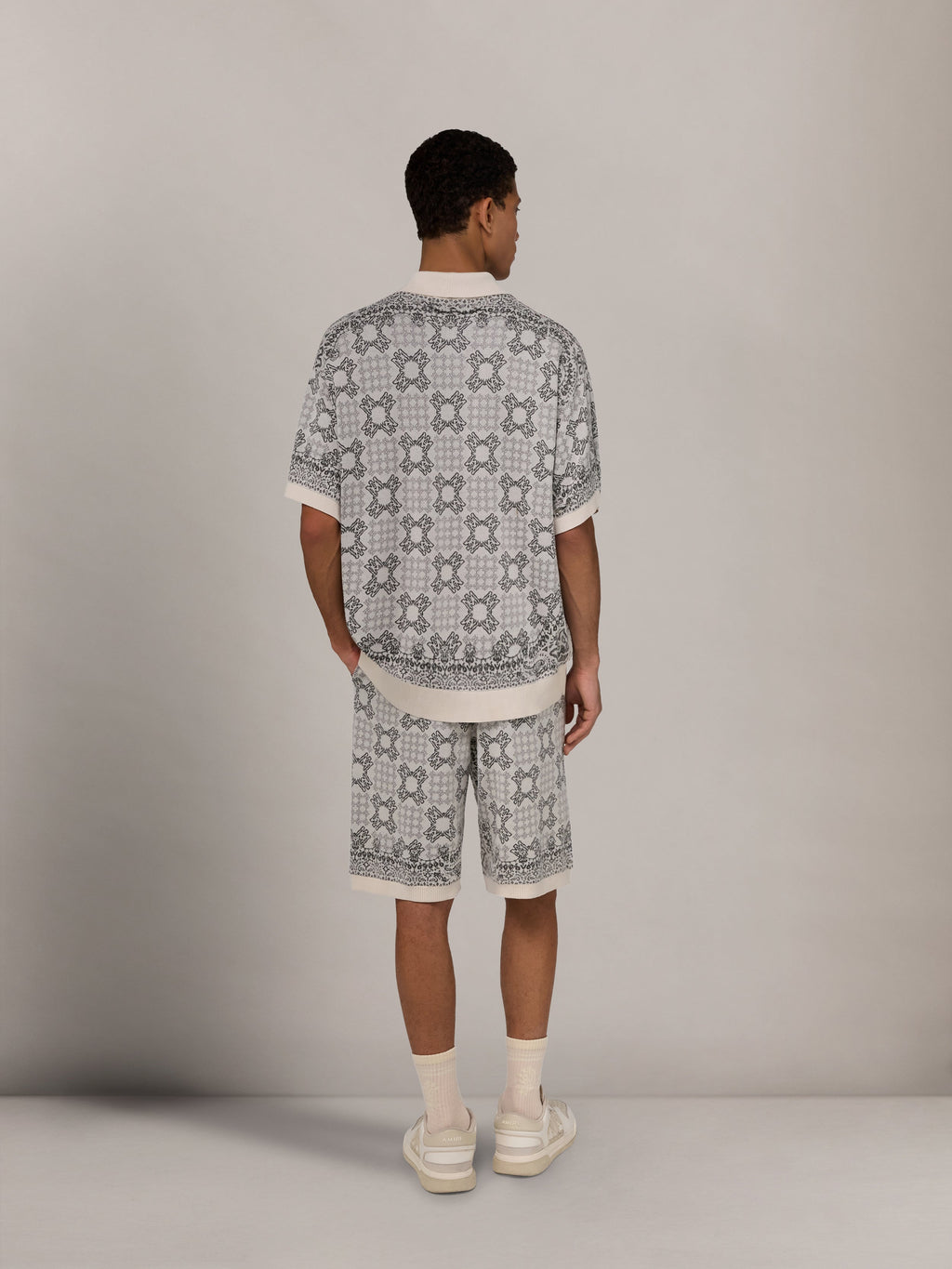 AMIRI MA QUAD CHECK MESH KNIT SHORT ALABASTER — vista 4