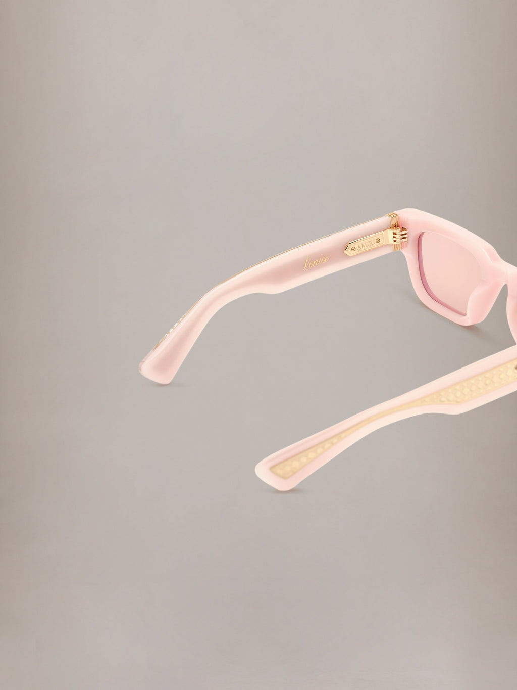 AMIRI VENICE EXPOSED SUNGLASSES DUSTY PEACH — vista 5