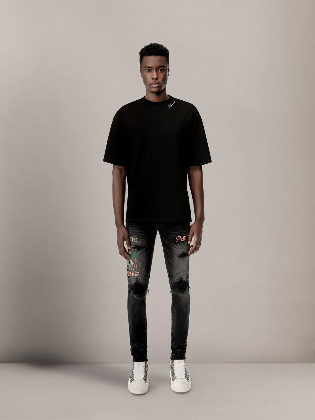 AMIRI SCRIPT TEE BLACK — vista 2