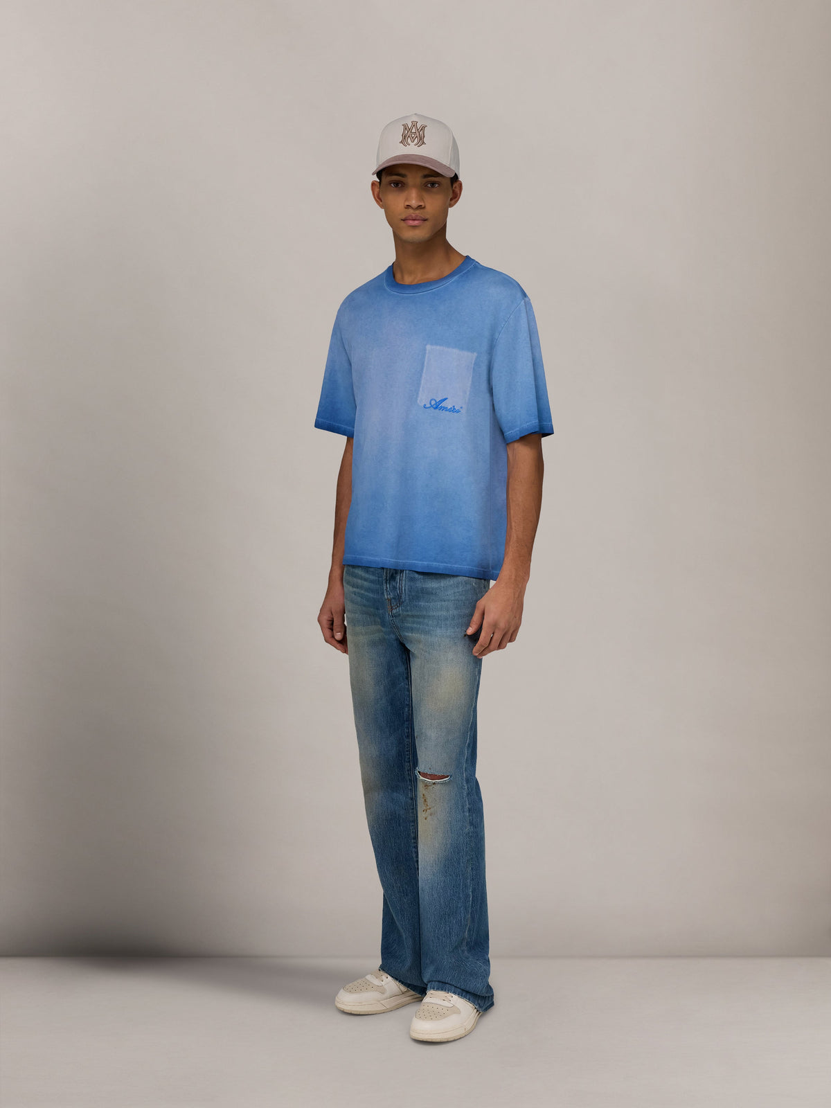 AMIRI SLASH BOOTCUT JEAN DESERT SKY — vista 3