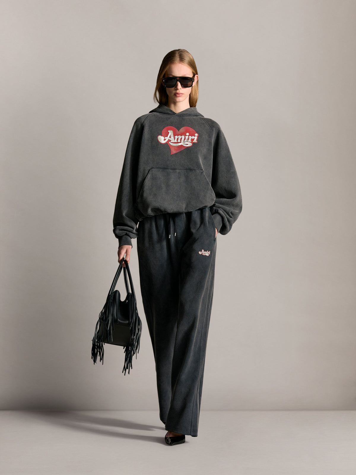 AMIRI AMIRI HEART HOODIE BLACK — vista 2