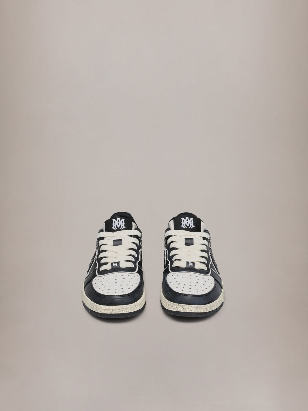 AMIRI NEWPORT BLACK — vista 2