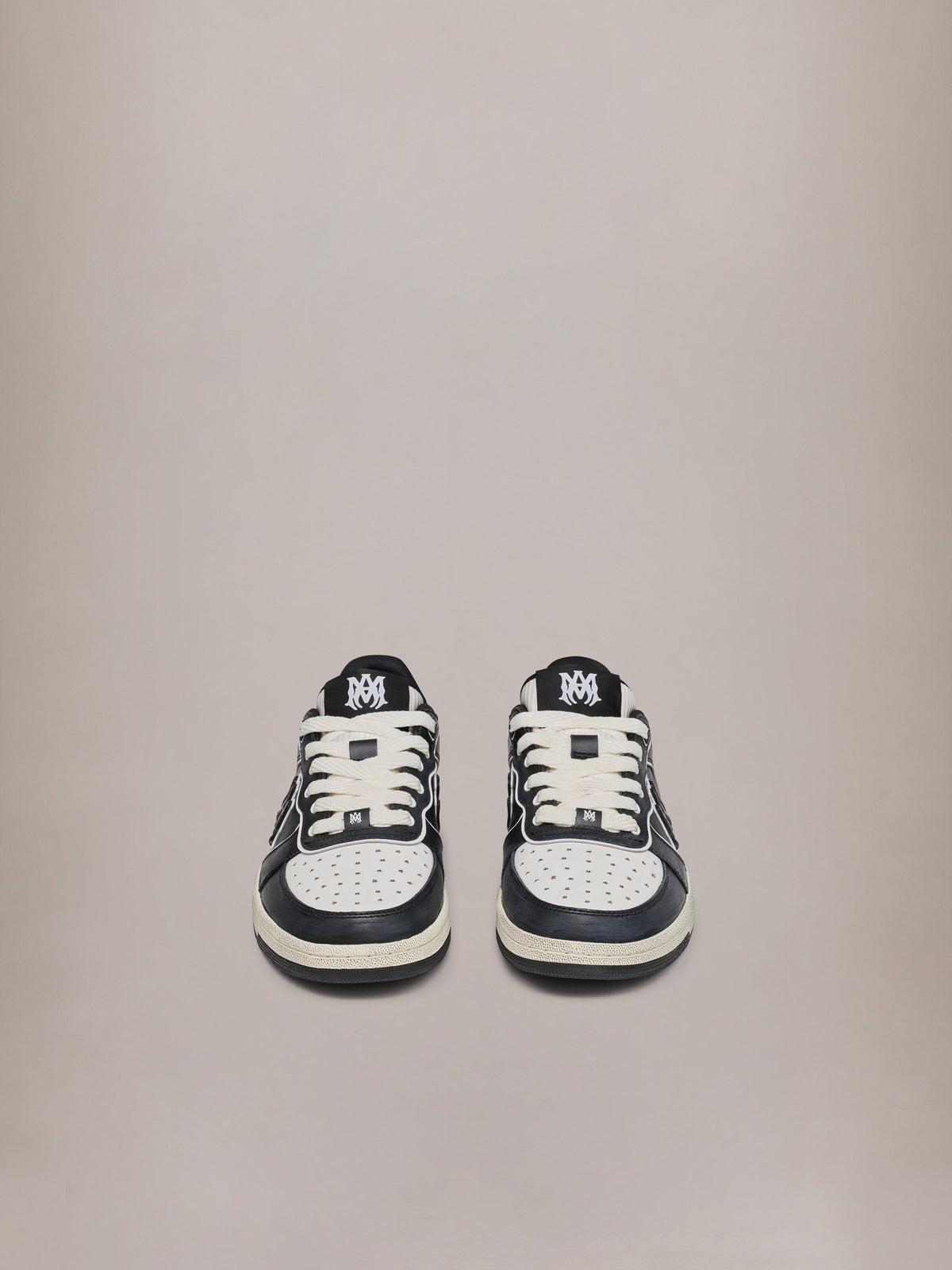 AMIRI NEWPORT BLACK — vista 2