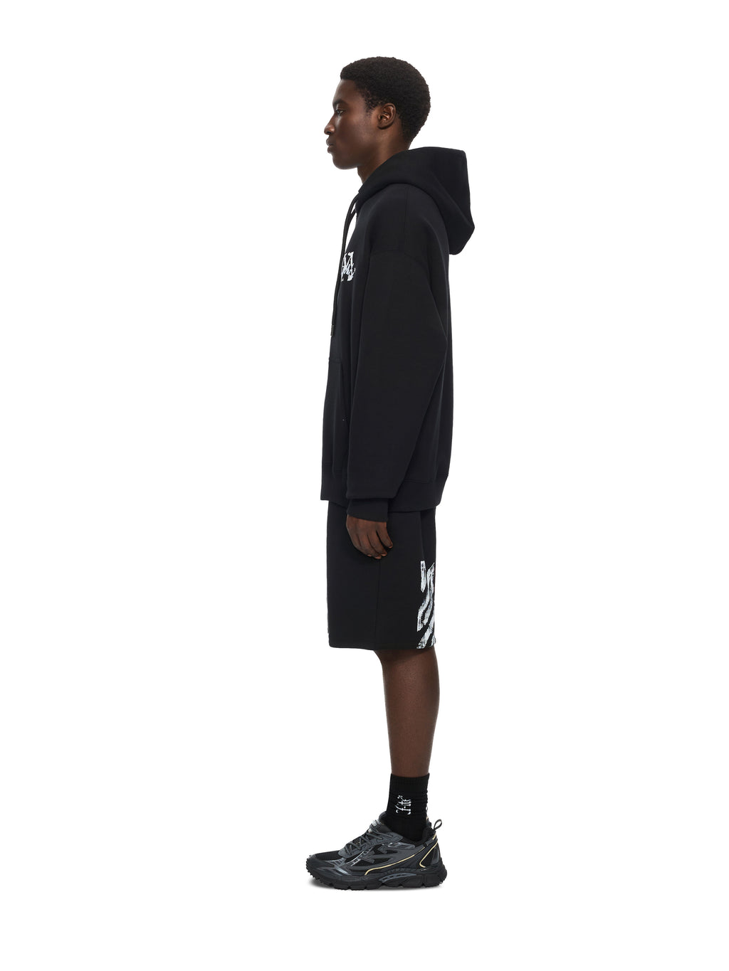 OFF-WHITE STROKE 2 ARROW SKATE HOODIE BLACK — vista 3