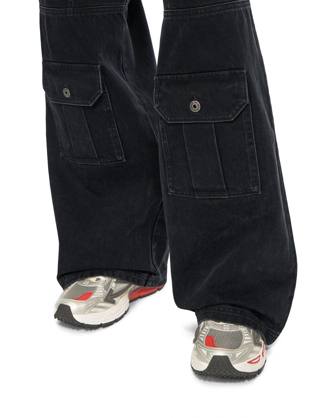 OFF-WHITE HALF ARROW CARGO JEANS STONE RAW BLACK — vista 5