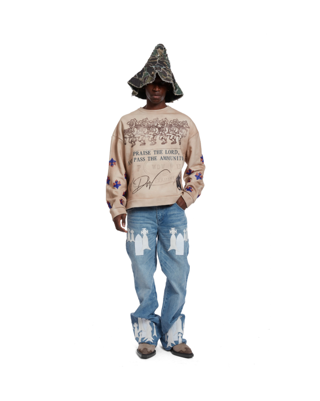 WHO DECIDES WAR AMMUNITION CREWNECK — vista 2