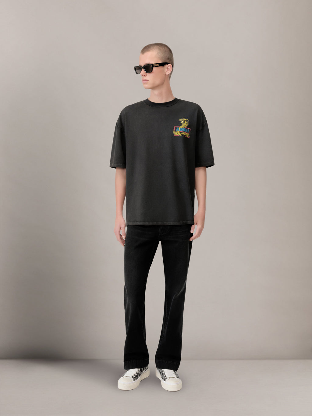 AMIRI STRAIGHT FLARE JEAN VINTAGE BLACK — vista 2