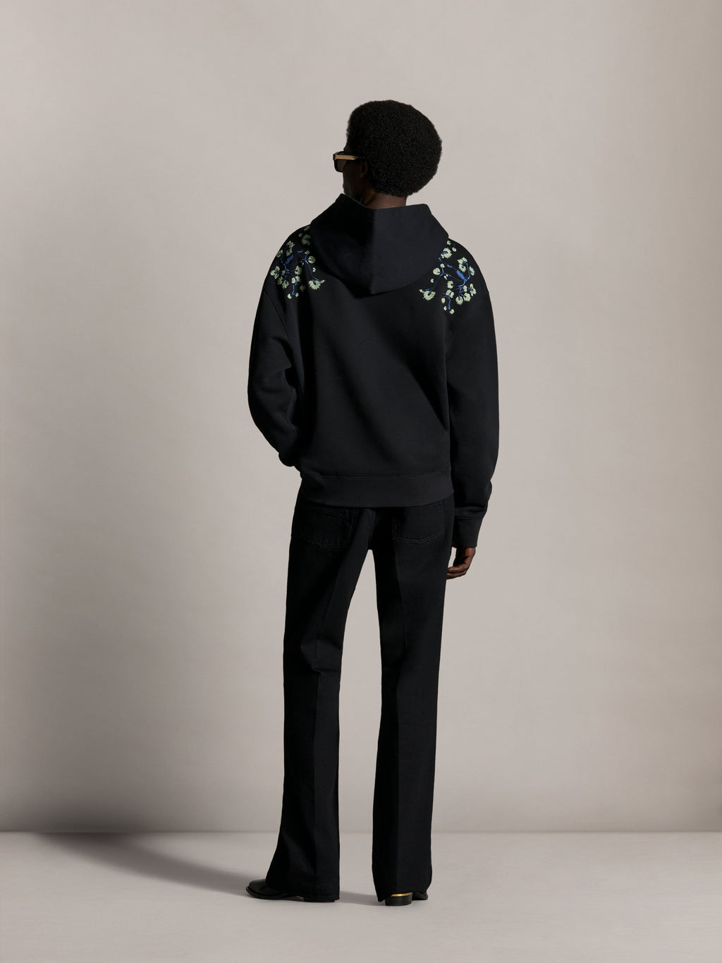 AMIRI FLORAL EMBROIDERED HOODIE BLACK — vista 4