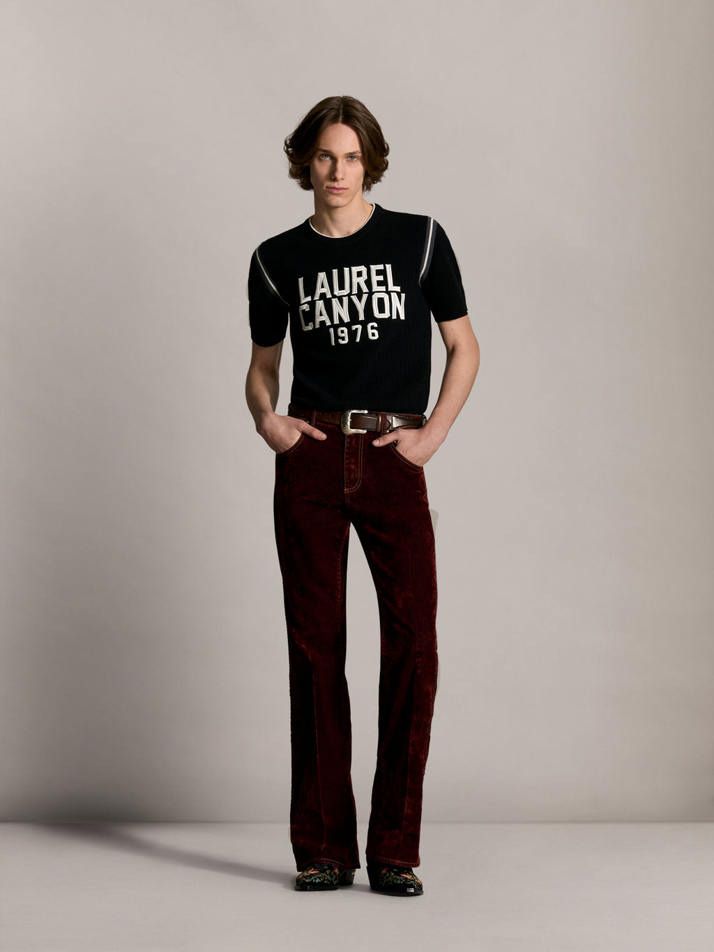 AMIRI VINTAGE CUT FLOCK DENIM JEAN BRICK — vista 2