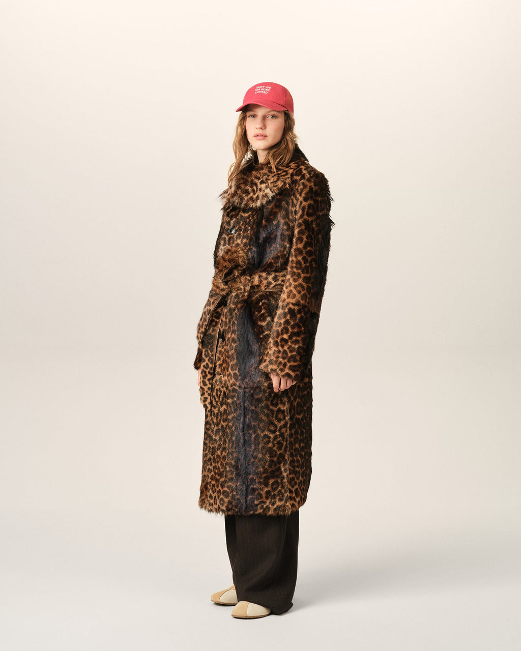 AMI PARIS LONG LEOPARD GOAT LEATHER BELTED COAT — vista 6
