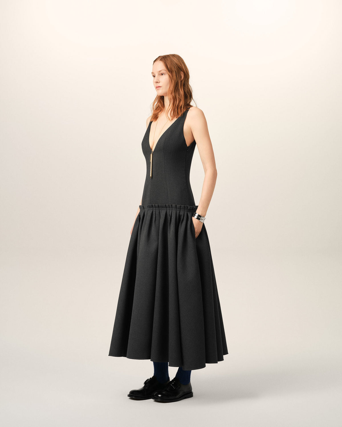 AMI PARIS MAXI GREY LOW WAISTED WOOL DRESS — vista 6