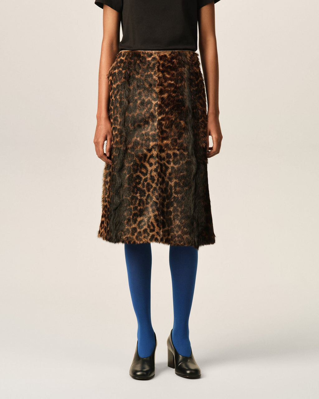 AMI PARIS LEOPARD PRINT MIDI GOAT LEATHER SKIRT — vista 3
