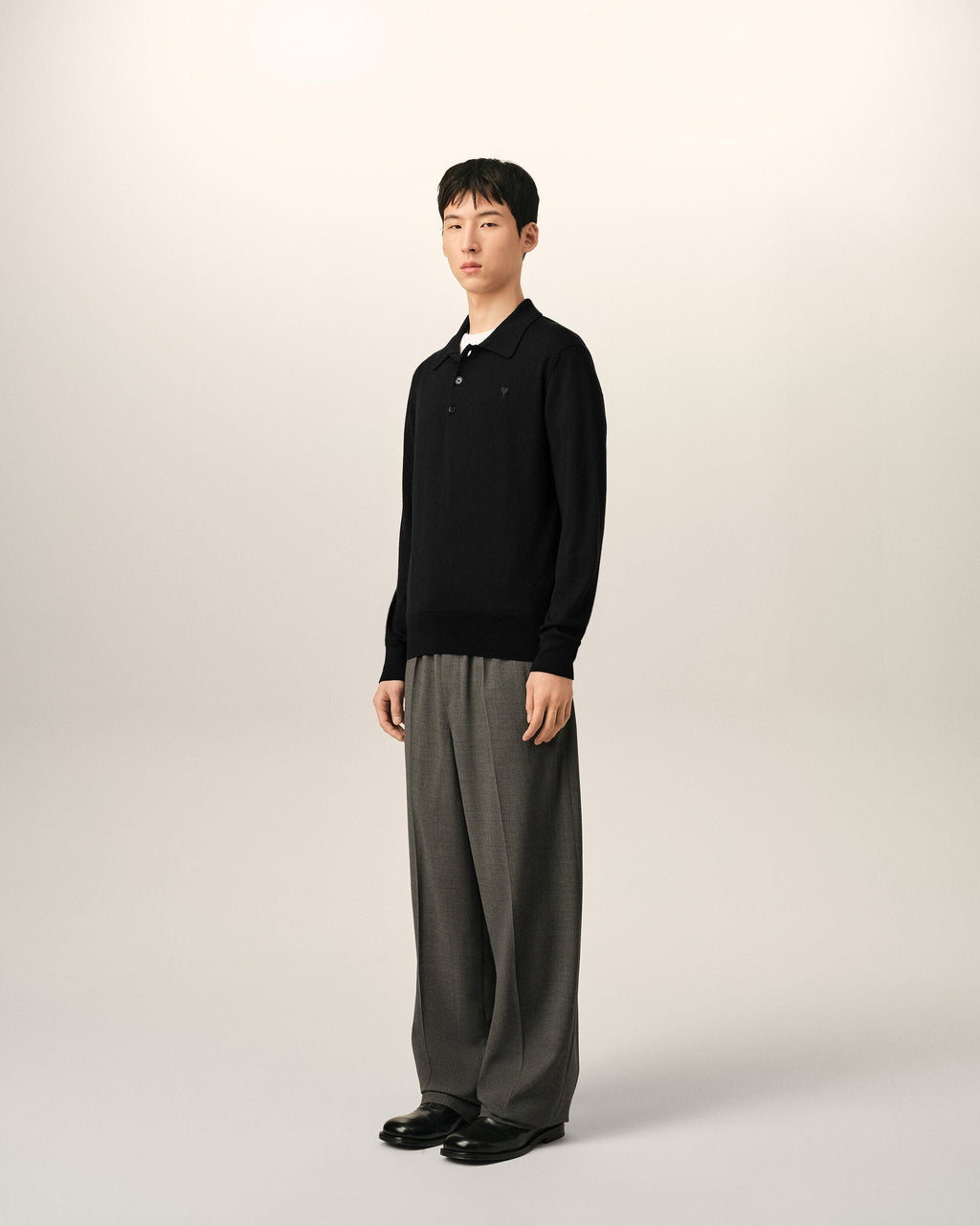 AMI PARIS BLACK WOOL POLO WITH AMI DE COEUR — vista 6