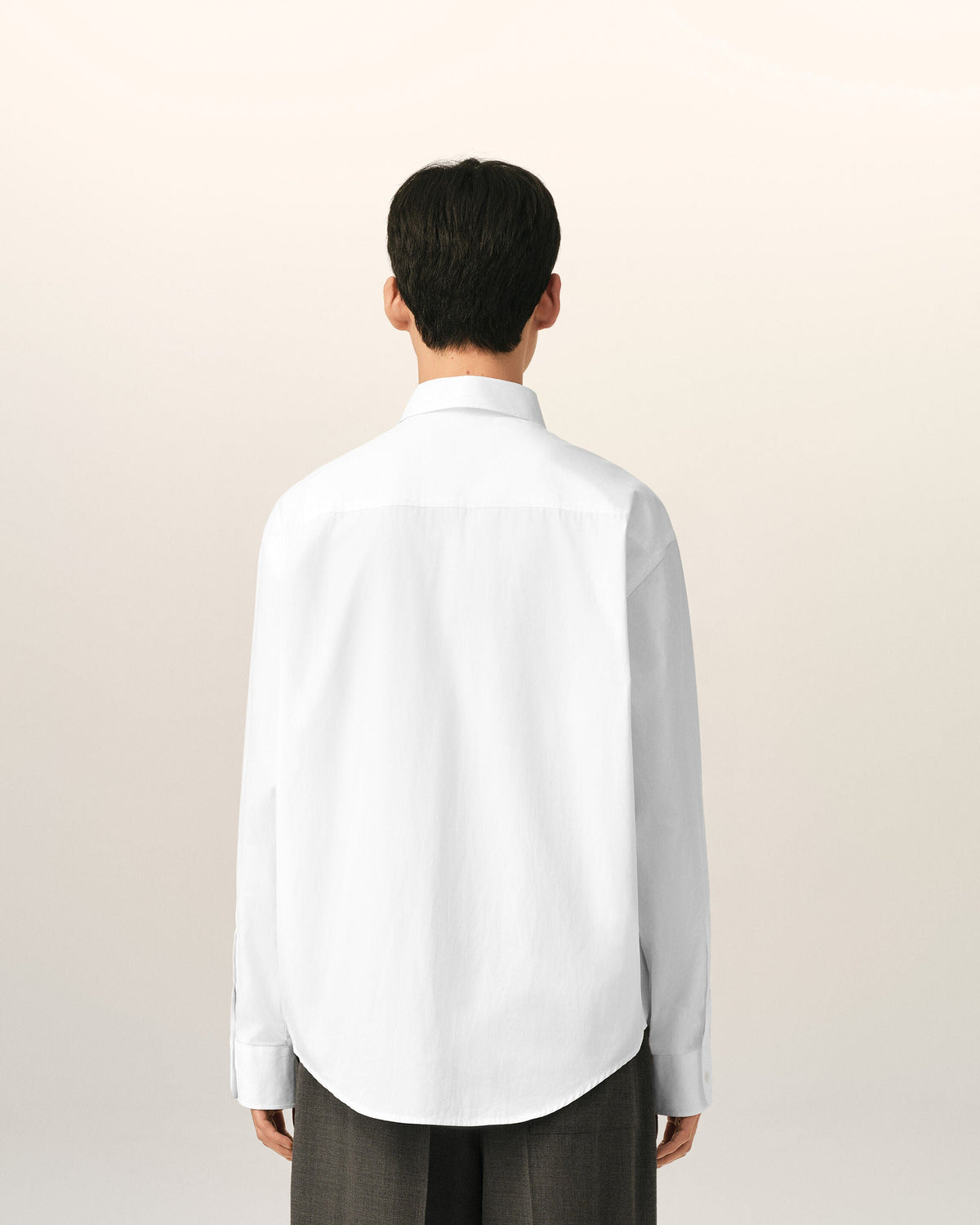 AMI PARIS WHITE BOXY COTTON SHIRT WITH AMI DE COEUR — vista 5