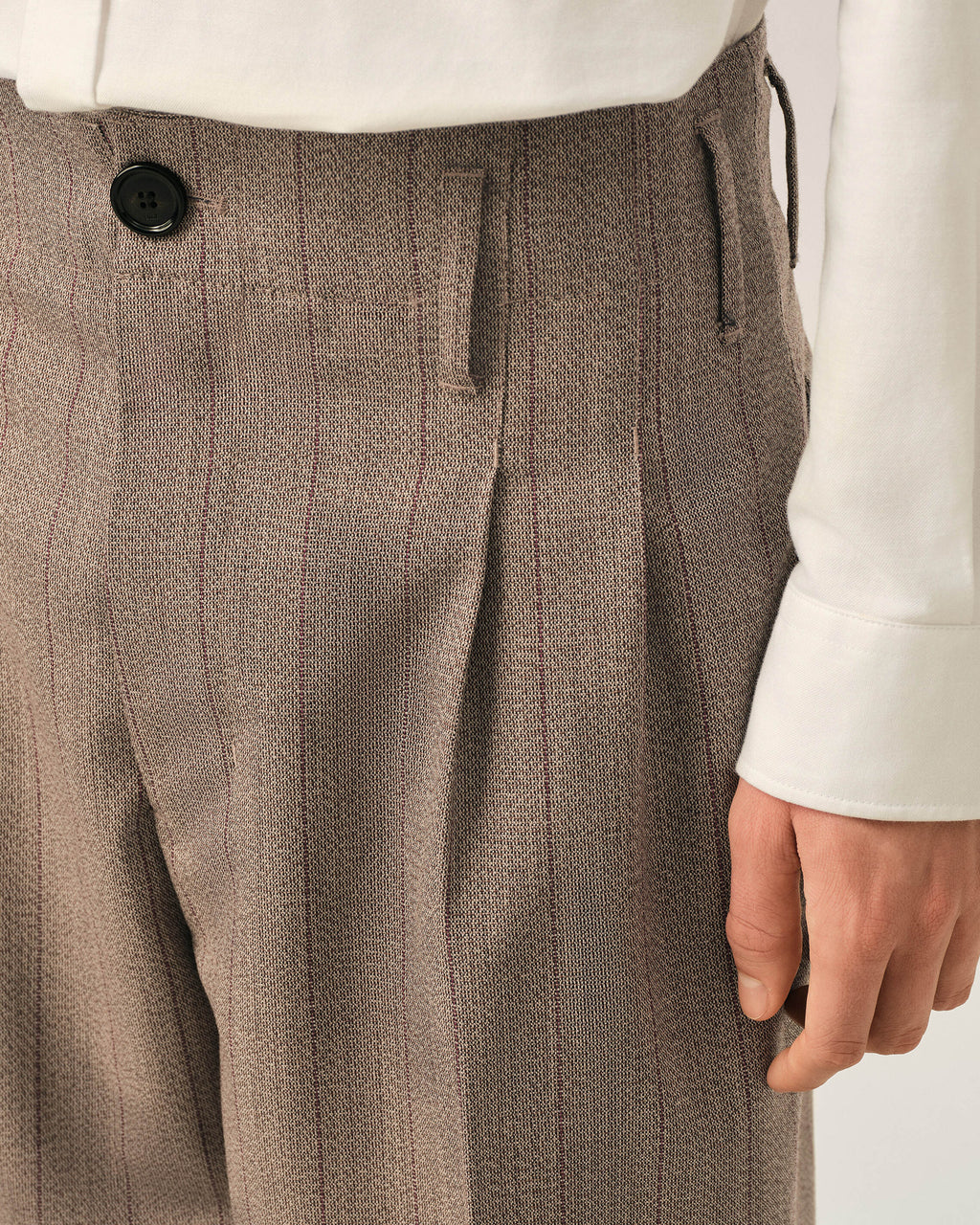 AMI PARIS BROWN STRIPED WOOL TWO-PLEATS TROUSERS — vista 5