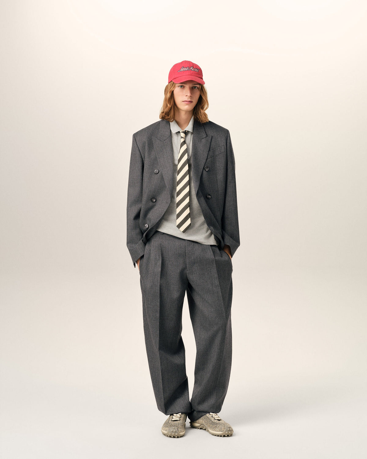 AMI PARIS GREY TWO-PLEATS WOOL TROUSERS — vista 2