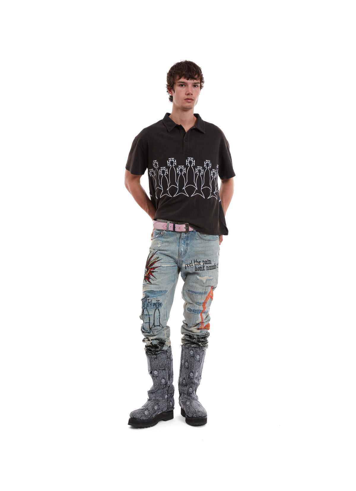 WHO DECIDES WAR CRUCIFORM POLO — vista 2