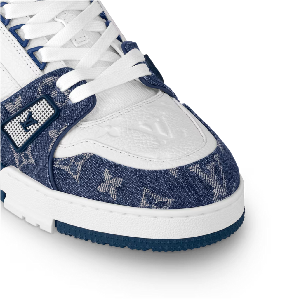 Zapatillas The Hype Company Louis Vuitton LV Trainer en denim azul con monograma y detalles en cuero blanco
