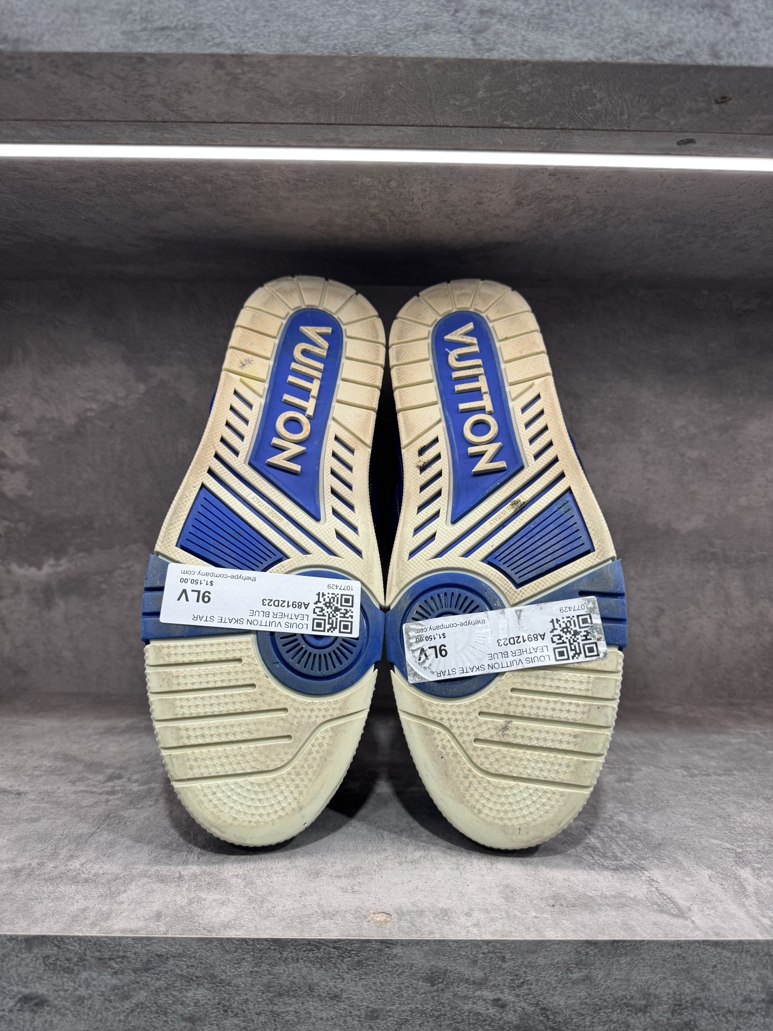 LOUIS VUITTON SKATE STAR LEATHER BLUE