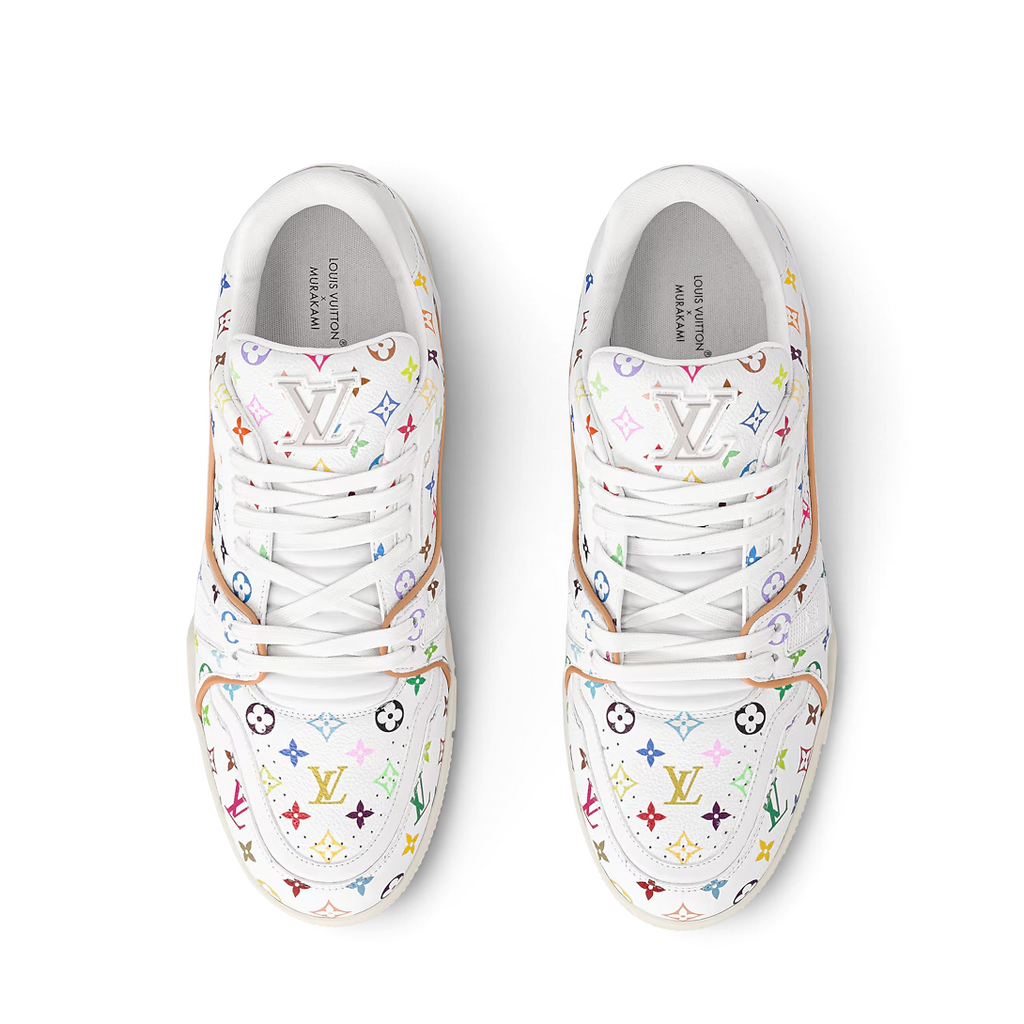 Tenis The Hype Company Louis Vuitton Trainer Murakami en piel de becerro blanca con estampado Monograma multicolor.