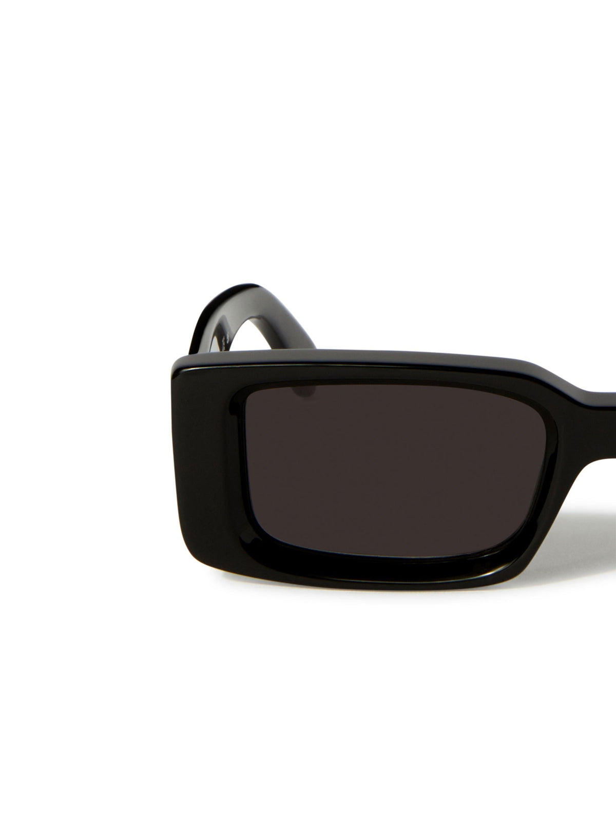 OFF-WHITE ARTHUR SUNGLASSES BLACK — vista 4