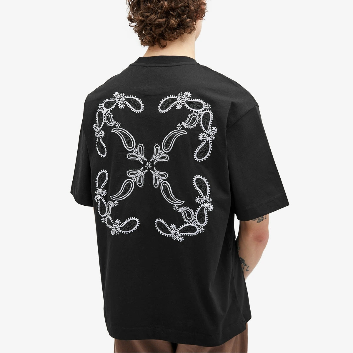 OFF-WHITE BANDANA EMBROIDERED T-SHIRT BLACK