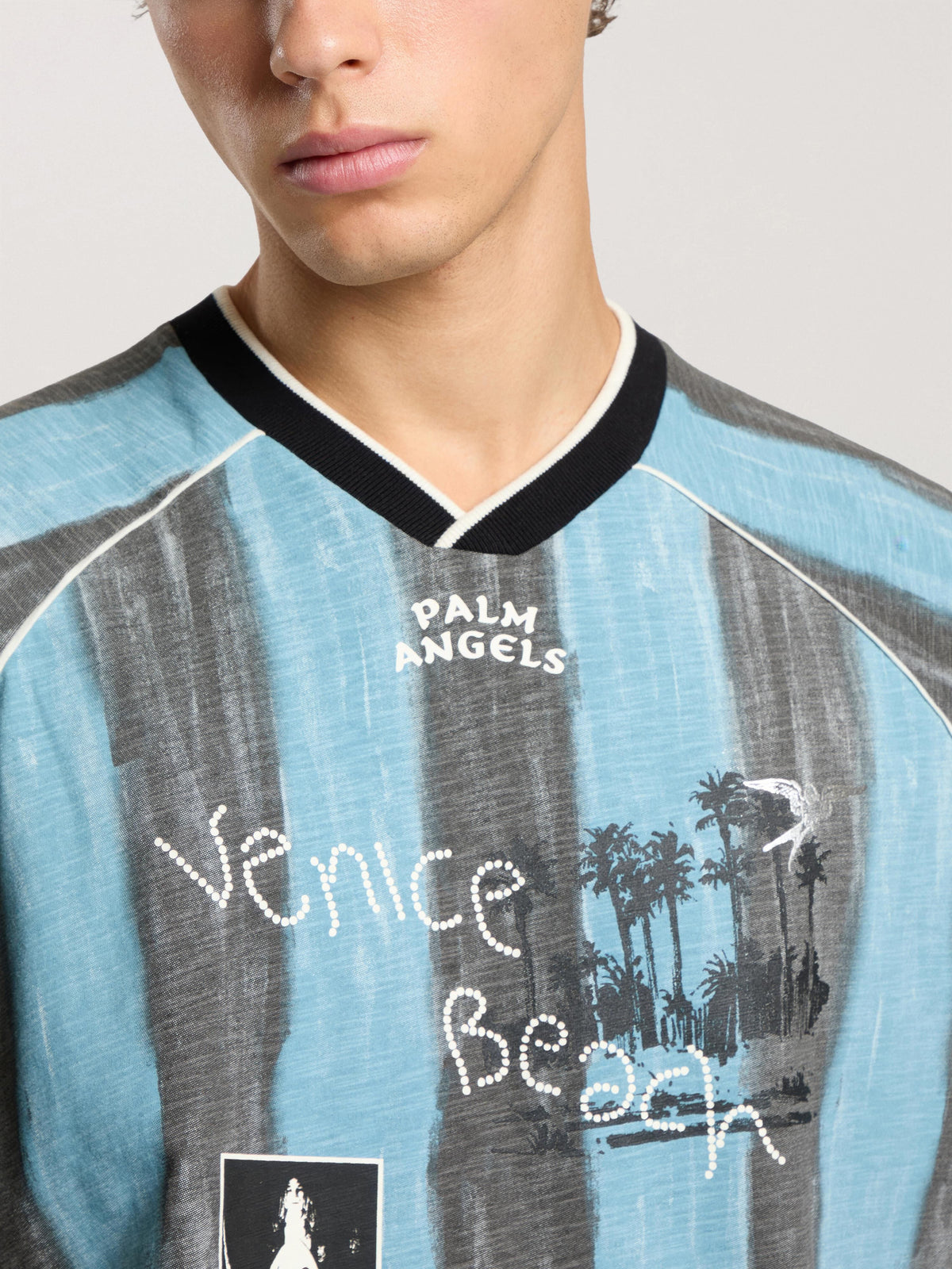PALM ANGELS SOCCER CALI REGULAR T-SHIRT BLACK - BLUE — vista 6