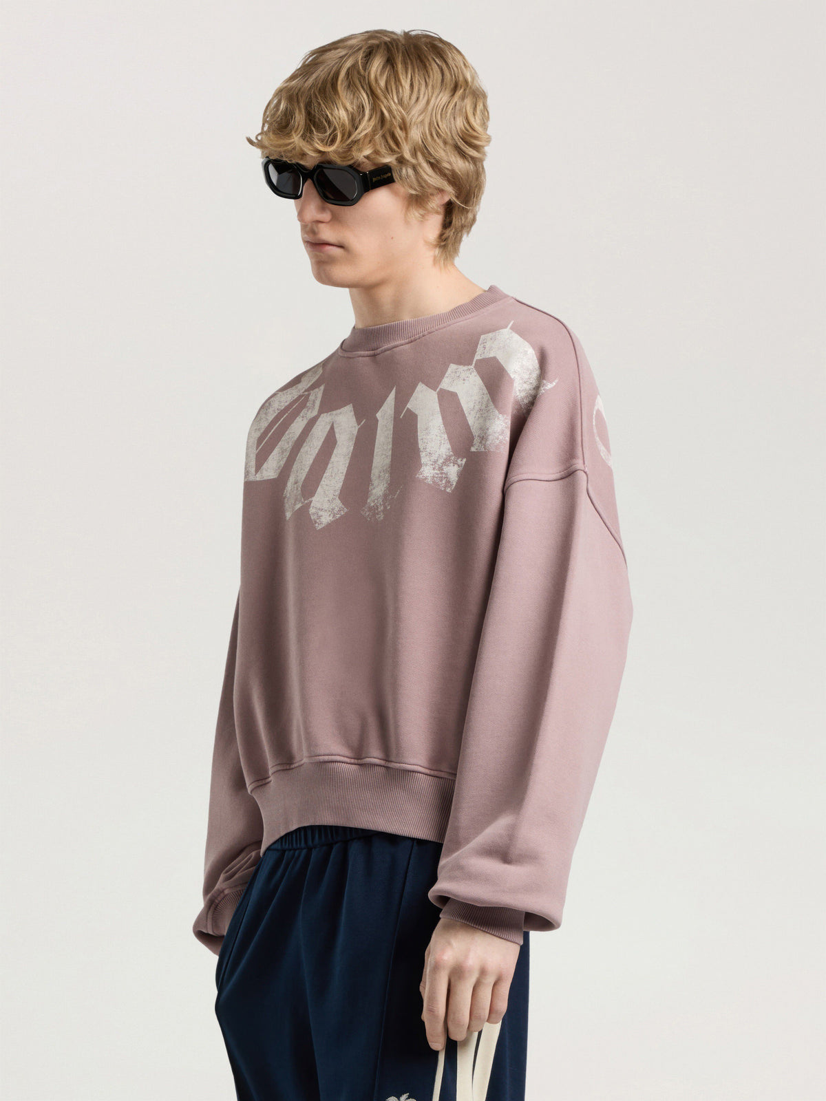 PALM ANGELS BIG NECK LOGO LOOSE SWEATSHIRT MAUVE - OFF WHITE — vista 4