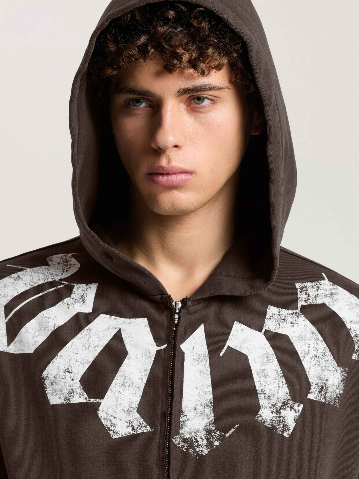 PALM ANGELS BIG NECK LOGO ZIP LOOSE HOODIE BROWN - OFF WHITE — vista 6