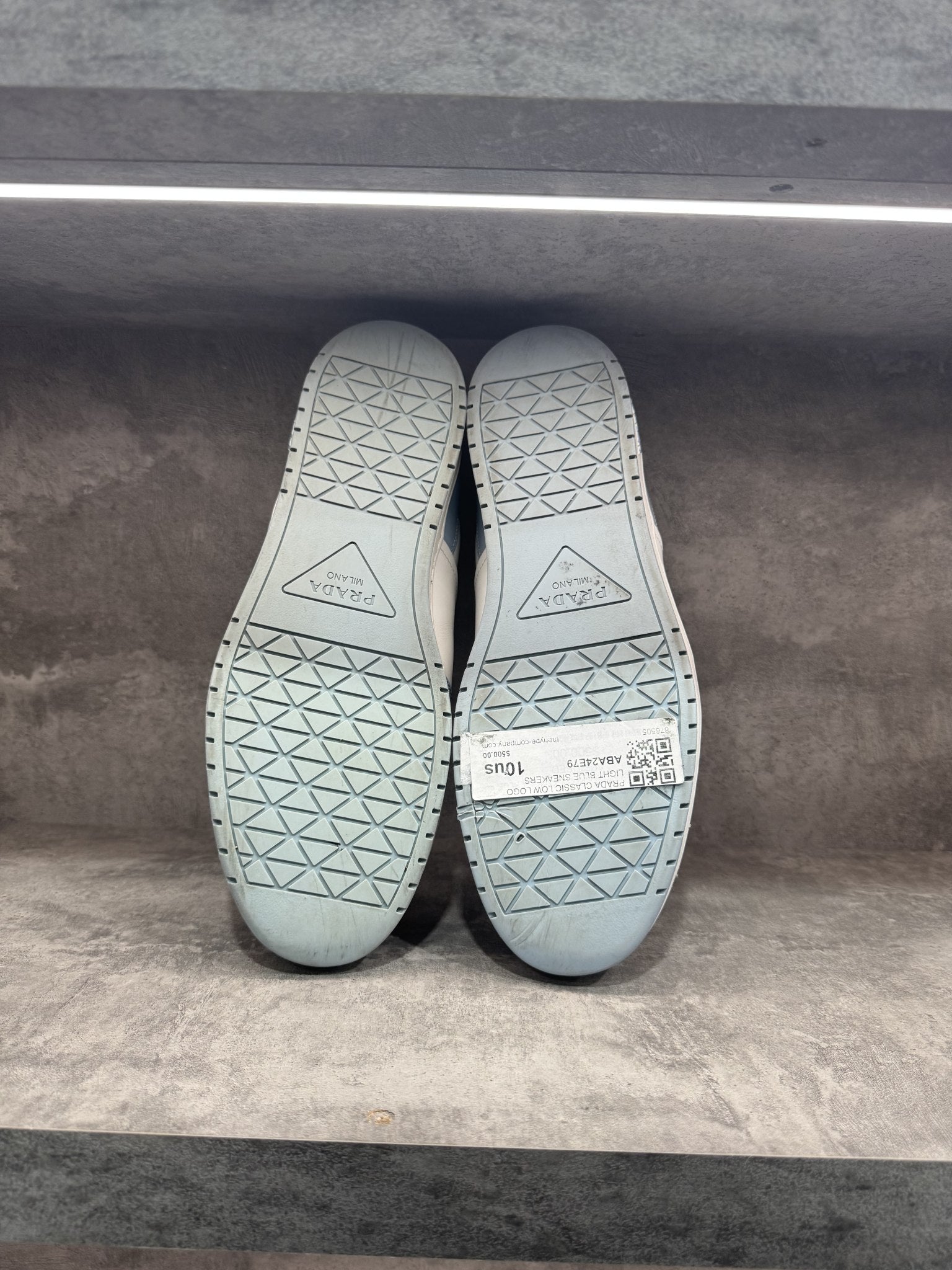 PRADA CLASSIC LOW LOGO LIGHT BLUE SNEAKERS