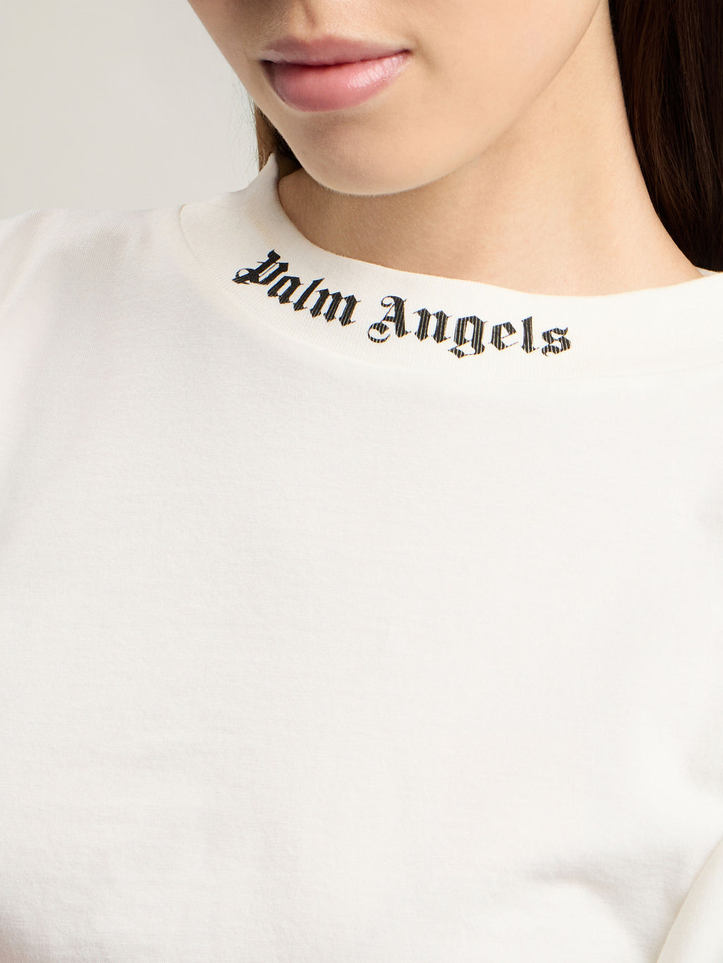 PALM ANGELS CLASSIC LOGO MINI T-SHIRT OFF WHITE BLACK — vista 6