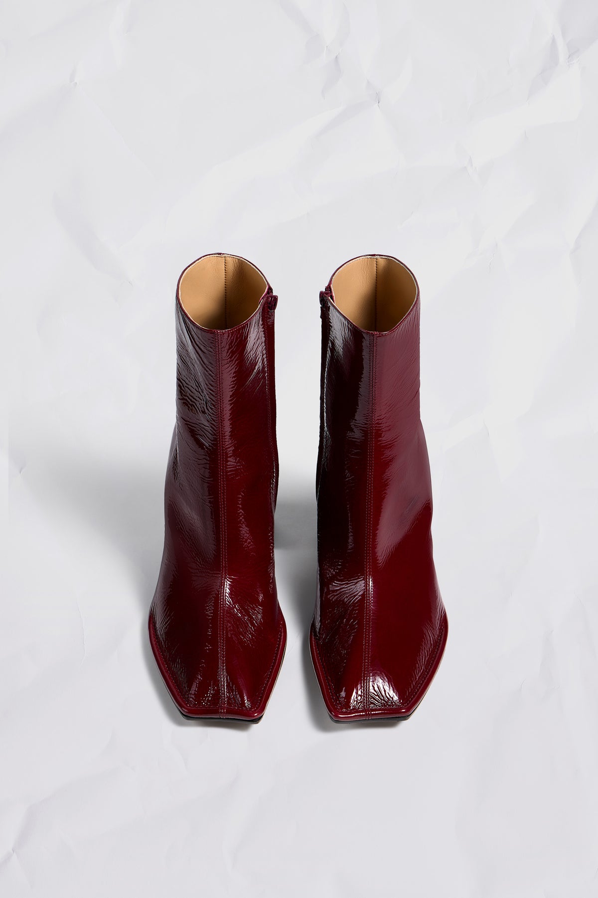 MAISON MARGIELA PIPED ANKLE BOOTS SUEDE PATENT LEATHER RED — vista 5