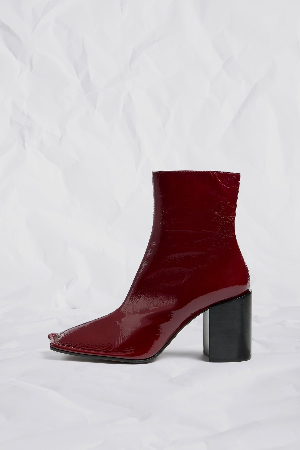 MAISON MARGIELA PIPED ANKLE BOOTS SUEDE PATENT LEATHER RED — vista 8