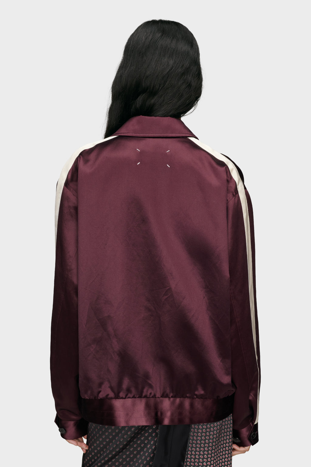MAISON MARGIELA SATIN BOMBER JACKET BORDEAUX — vista 4