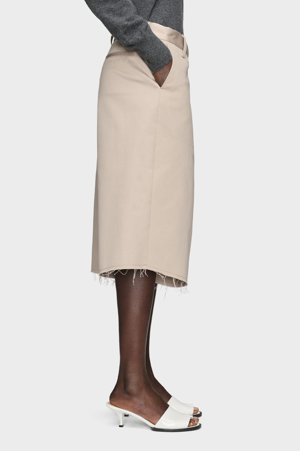 MAISON MARGIELA WRAP SHORTS GREY — vista 3