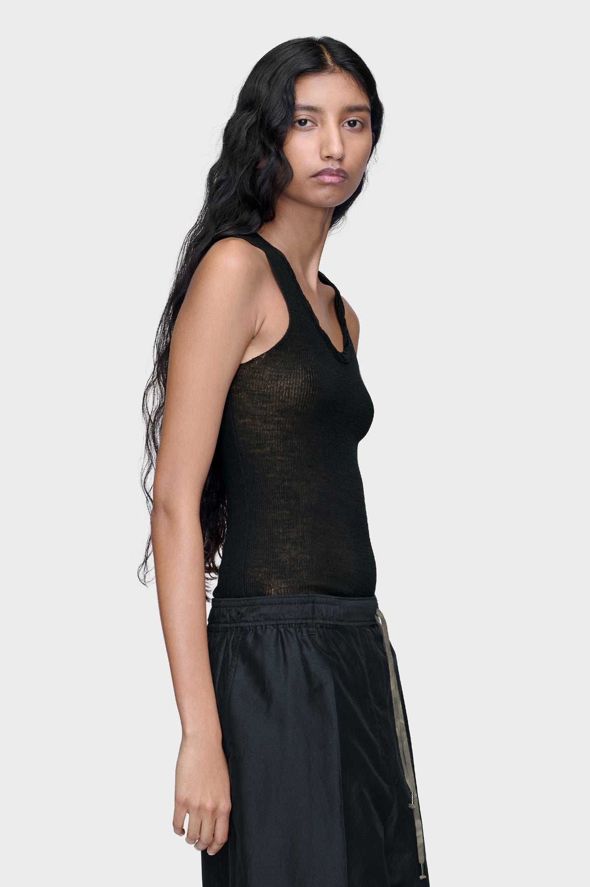 MAISON MARGIELA TWISTED KNIT TANK TOP BLACK — vista 3