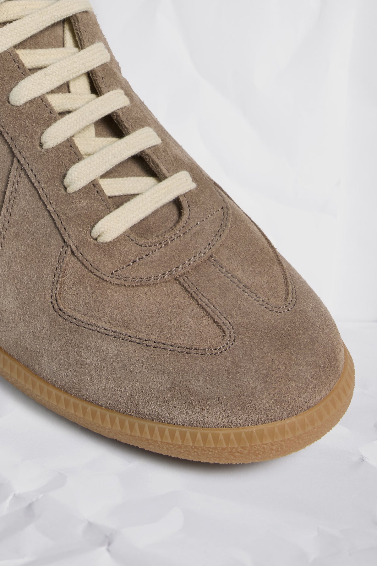 MAISON MARGIELA REPLICA SNEAKERS SUEDE TAUPE — vista 4
