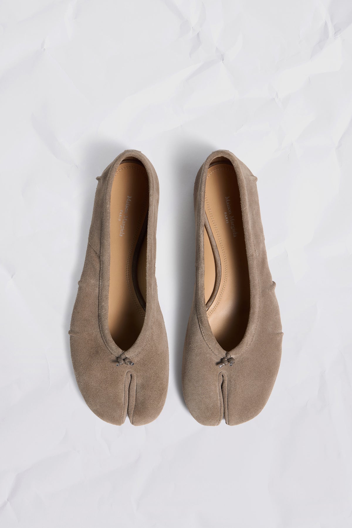 MAISON MARGIELA TABI BALLERINA SUEDE TAUPE — vista 7