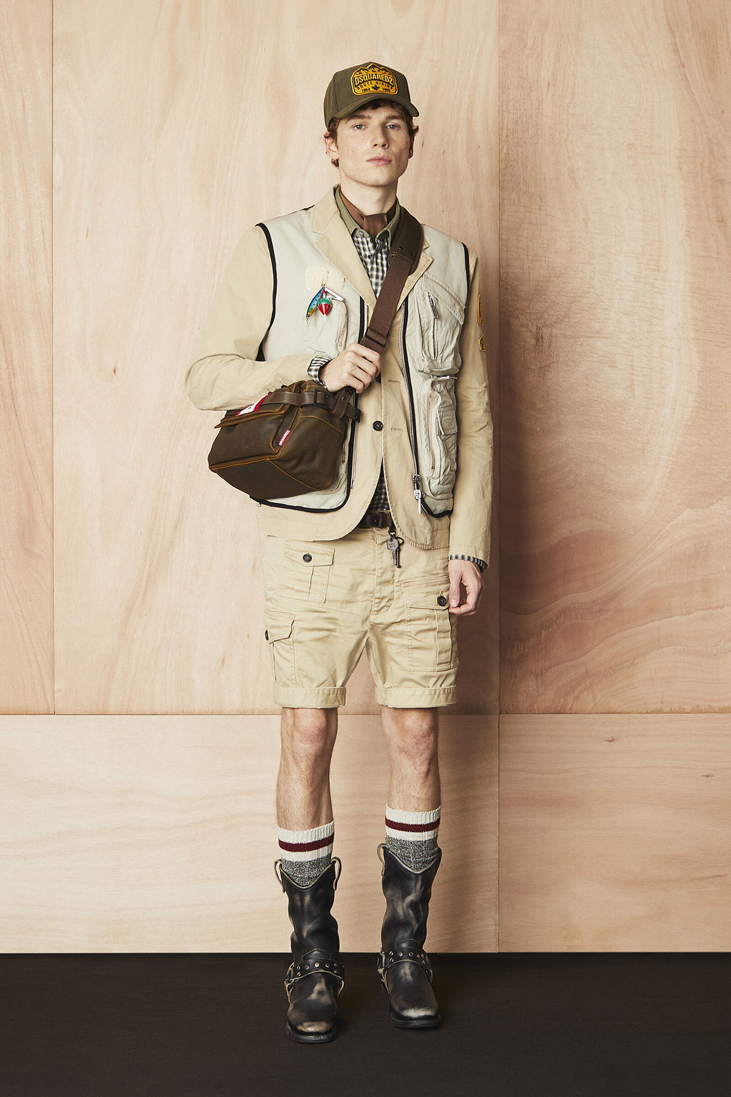 DSQUARED2 SEXY CARGO SHORTS BEIGE — vista 7