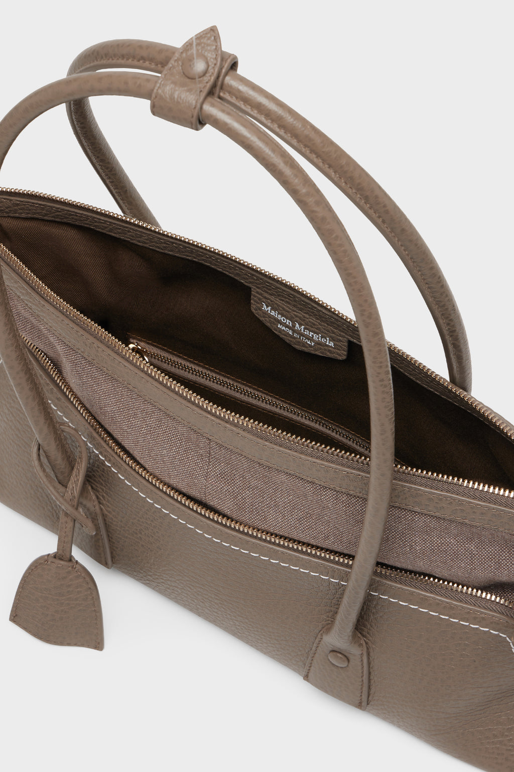 MAISON MARGIELA 5AC SHOULDER EAST WEST TAUPE — vista 4