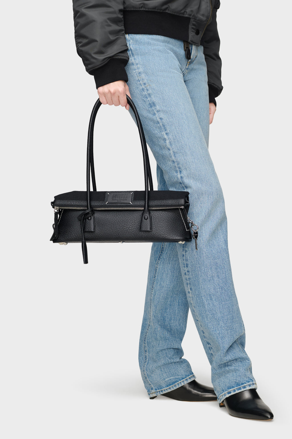 MAISON MARGIELA 5AC SHOULDER EAST WEST BLACK — vista 6