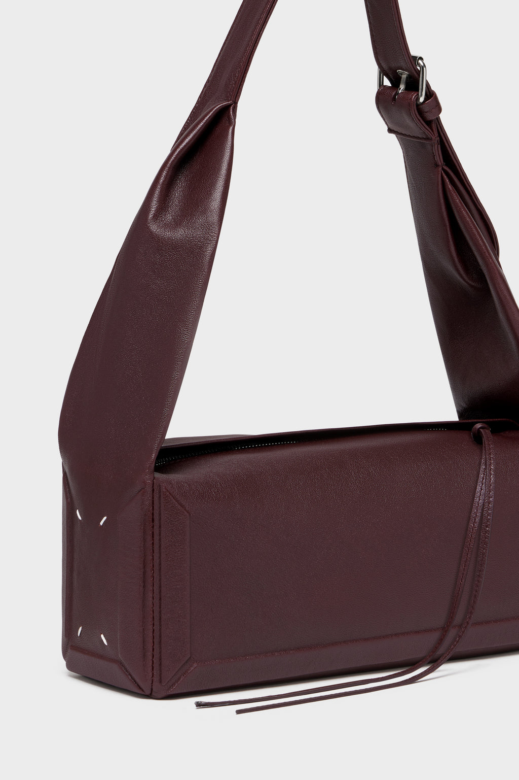 MAISON MARGIELA BOX BAG EAST WEST MEDIUM BORDEAUX — vista 5