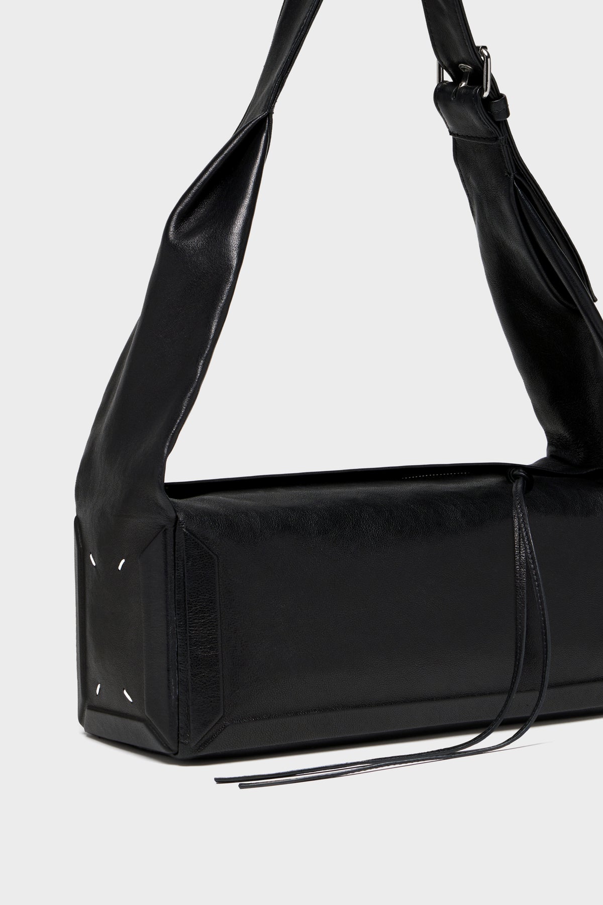 MAISON MARGIELA BOX BAG EAST WEST MEDIUM BLACK — vista 5