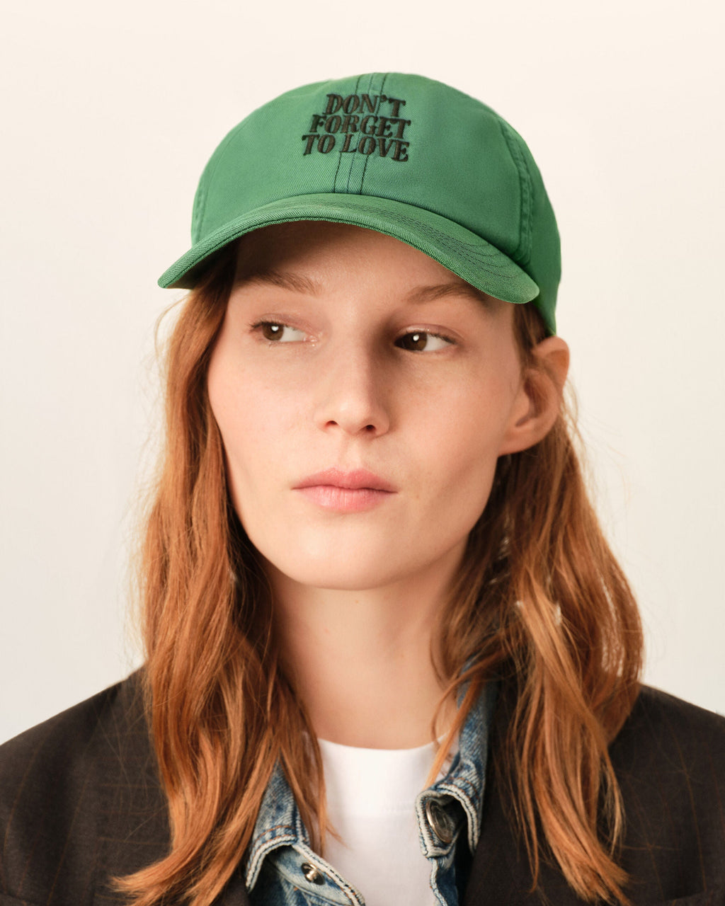 AMI PARIS GREEN COTTON "DON'T FORGET TO LOVE" CAP — vista 8