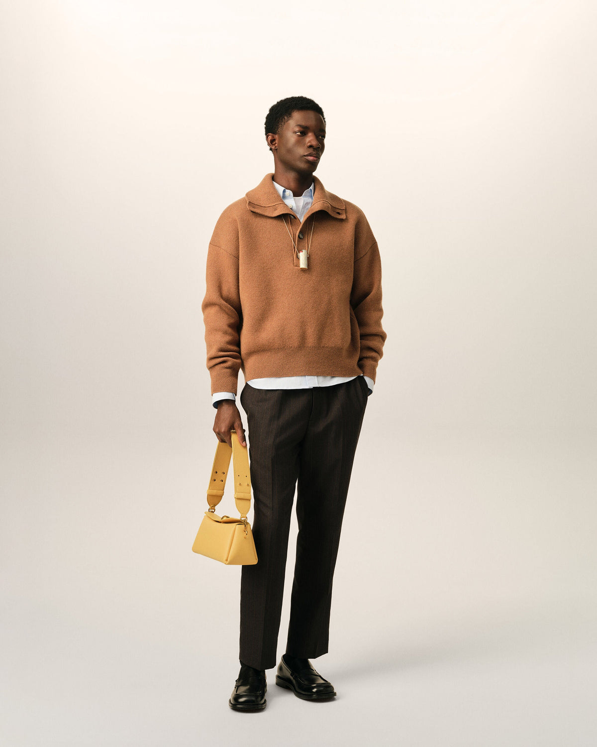 AMI PARIS YELLOW COW LEATHER CARROUSEL BAG — vista 2
