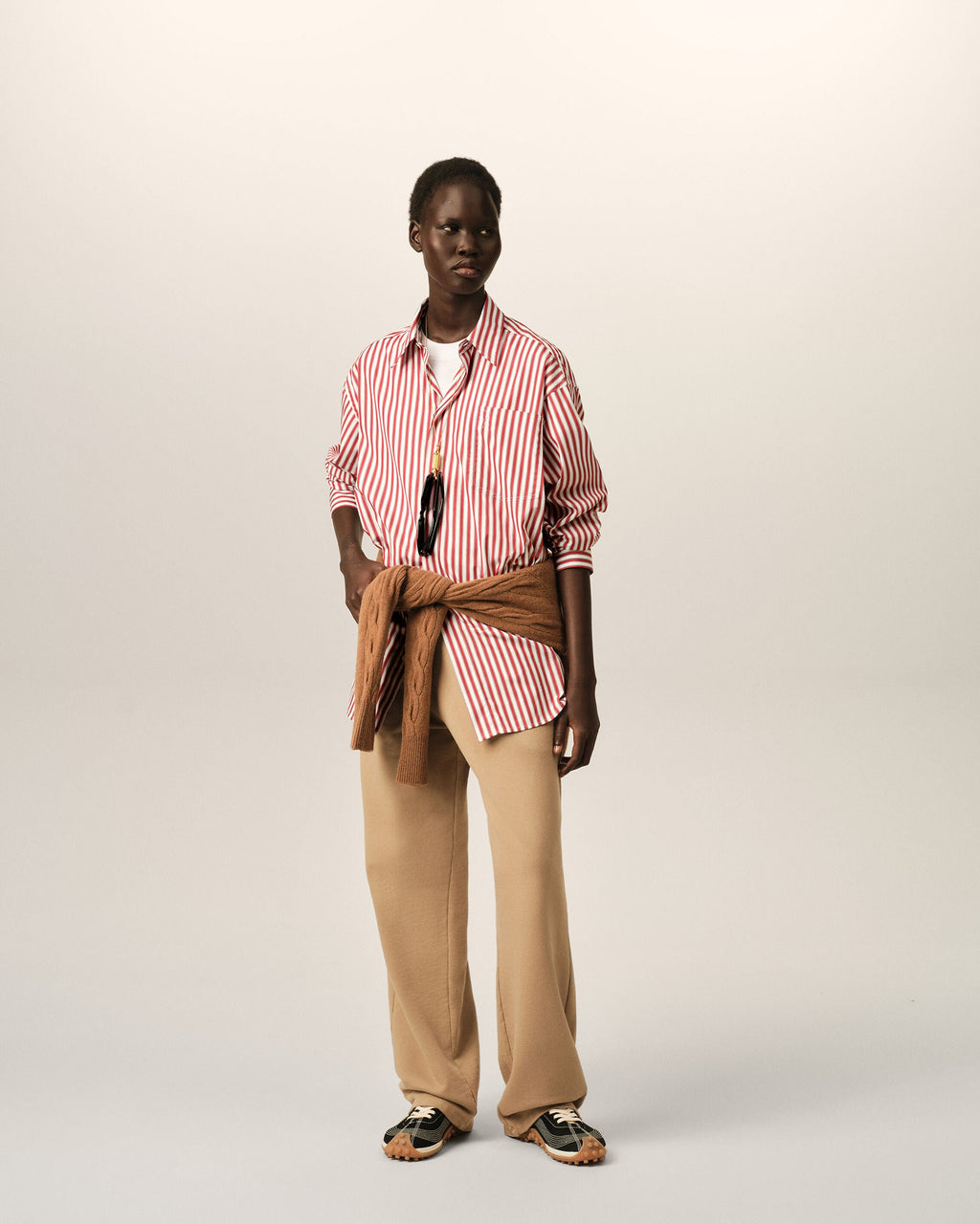 AMI PARIS RED LARGE STRIPED SHIRT WITH EMBOSSED AMI DE COEUR — vista 10
