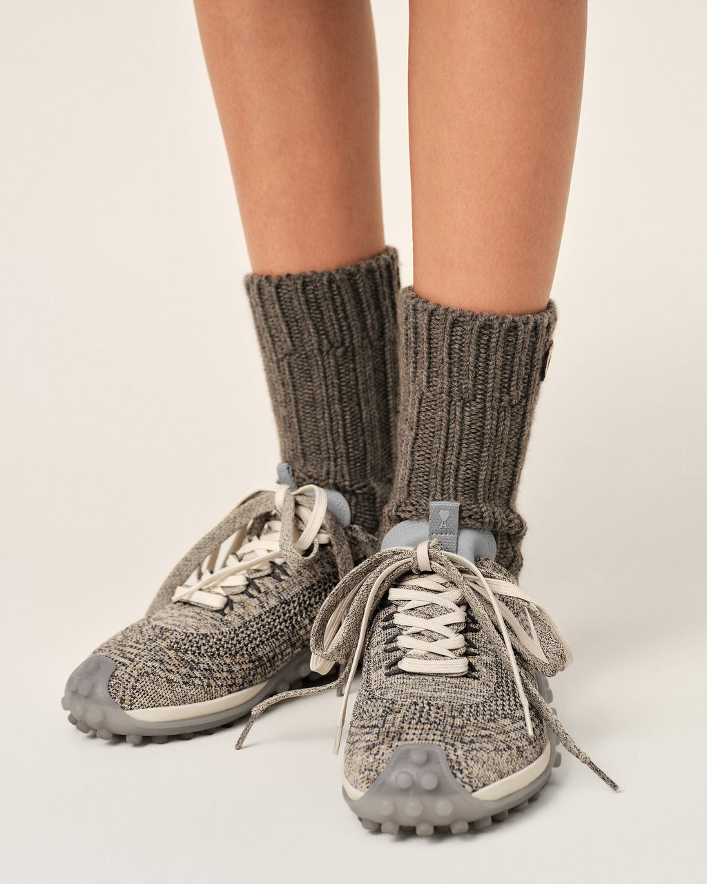 AMI PARIS GREY KNIT MIRAGE SNEAKERS — vista 8