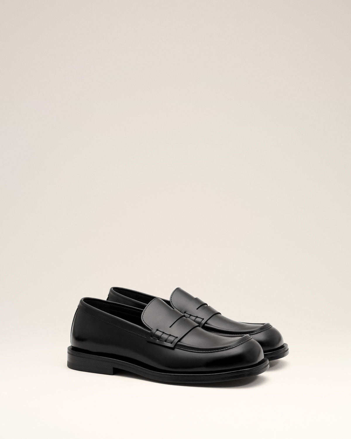AMI PARIS BLACK COW LEATHER LOAFERS — vista 8