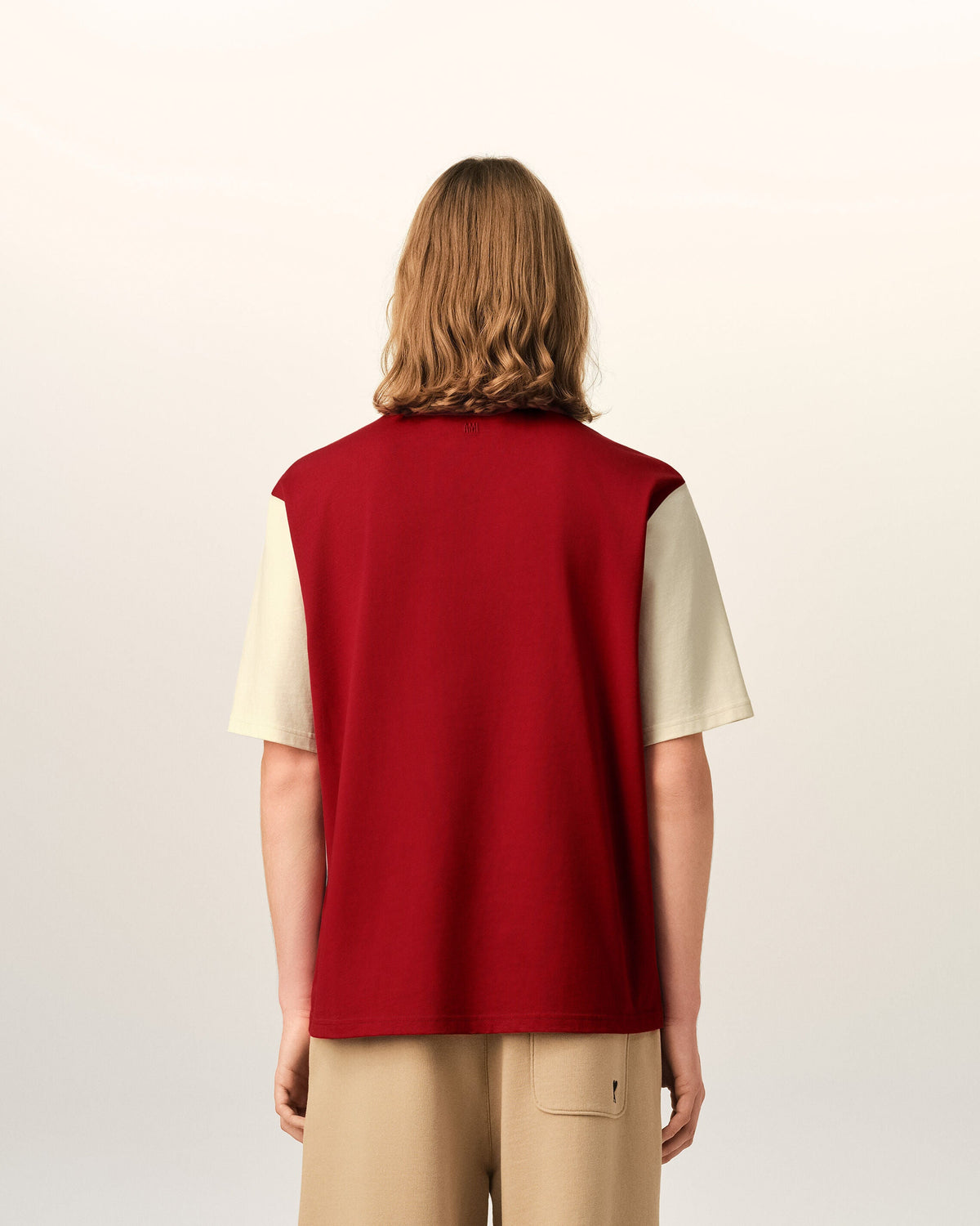 AMI PARIS RED COTTON T-SHIRT WITH AMI PARIS EMBROIDERY — vista 5